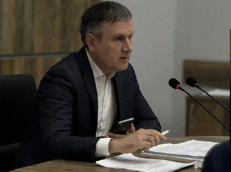 Последствия ливневых дождей в Сулейман-Стальском районе обсудили на заседании Комиссии по чрезвычайным ситуациям