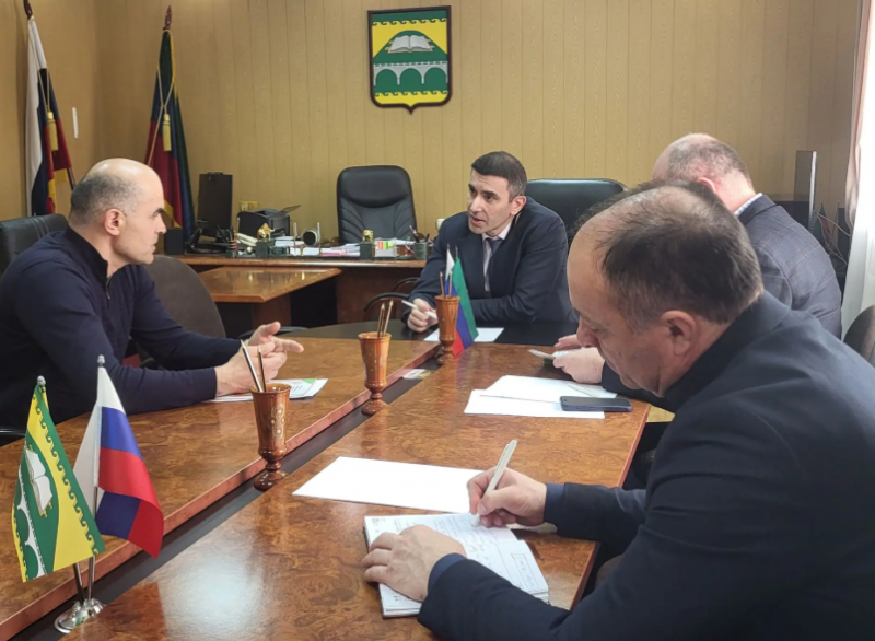 Исмаил Омаров в Сулейман-Стальском районе провел прием граждан 