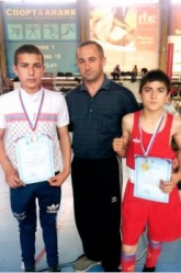 Юные боксеры Сулейман-Стальского района показали хорошие результаты на Открытом Всероссийском турнире по боксу 