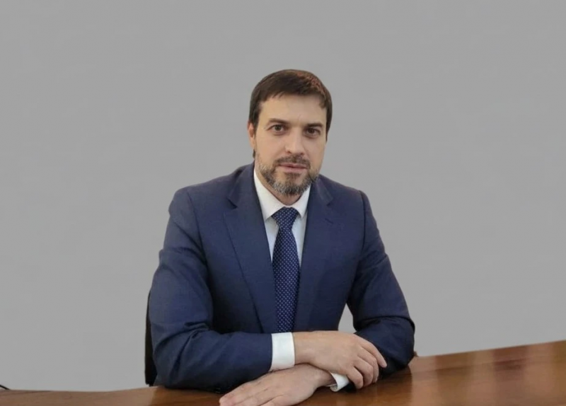 Гаджиамин Рамалданов поздравил сотрудников органов местного самоуправления с профессиональным праздником