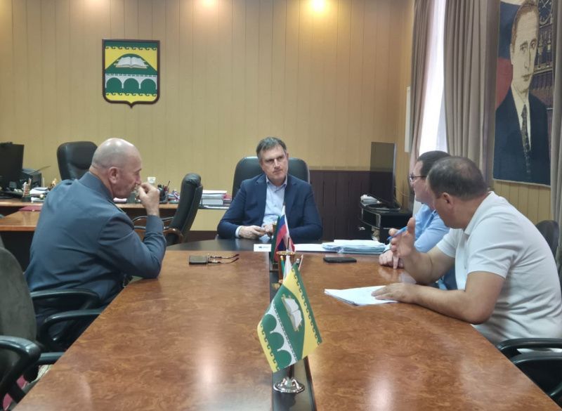 В Сулейман-Стальском районе принимают превентивные меры против мраморного клопа
